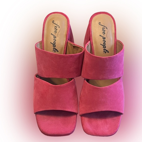 Free People - Love is Everywhere Suede Platform Fuchsia Fantastic Size 41 -NWOT - Picture 1 of 11
